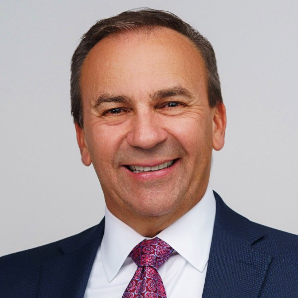 Roberto Muniz, M.P.A., LNHA, FACHCA