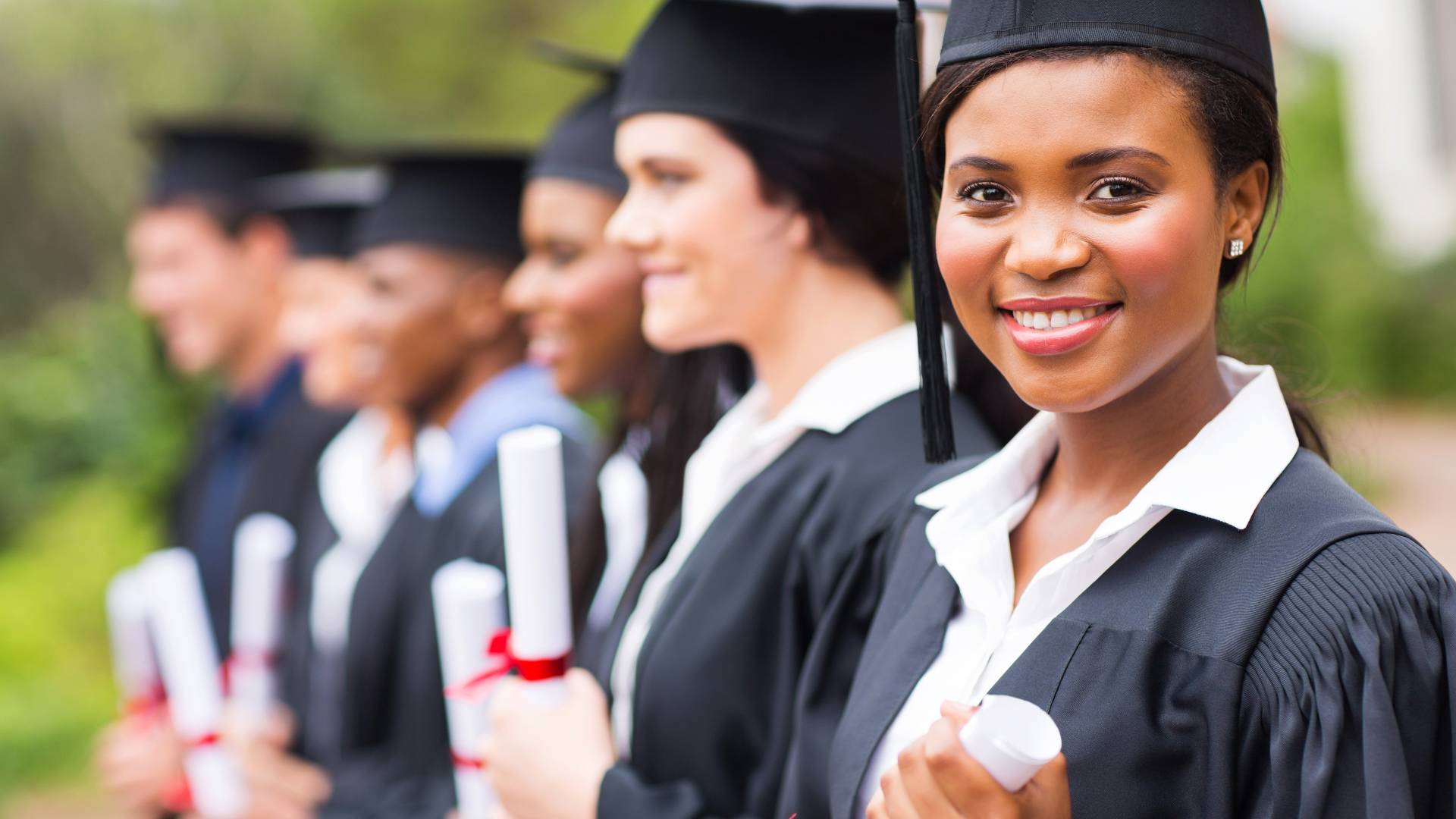 College graduates with diplomas College graduates with diplomas